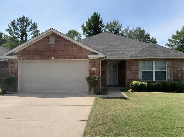 Oklahoma Brick Starter Home — sample front exterior
